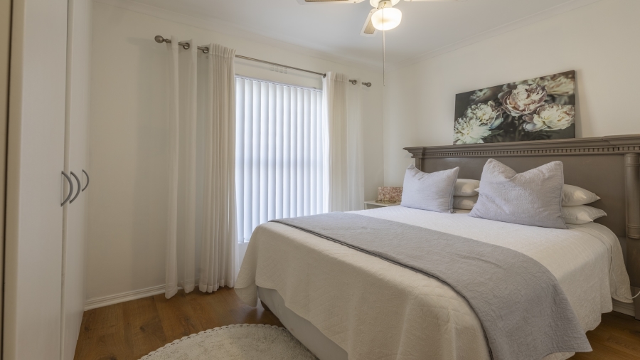 3 Bedroom Property for Sale in Sunningdale Western Cape